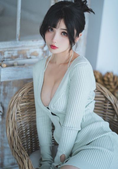 隔壁的女人