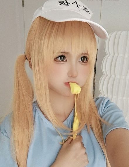 漂亮的保姆