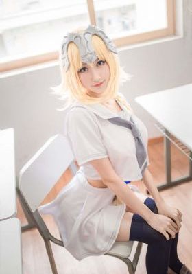 白丝美女免费网站